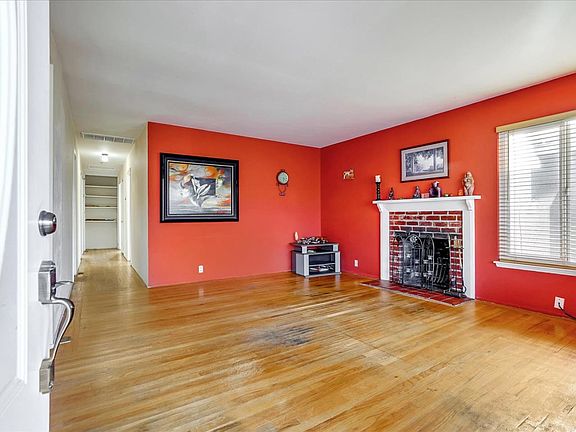 2nd image of 3326 San Marino Ave