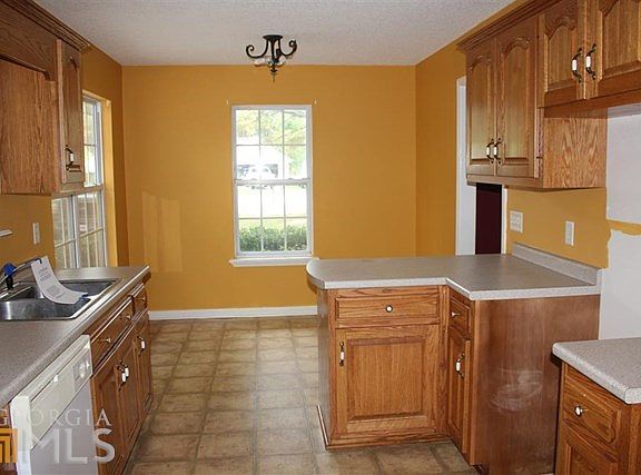 4th image of 1222 Brooklet South Dr