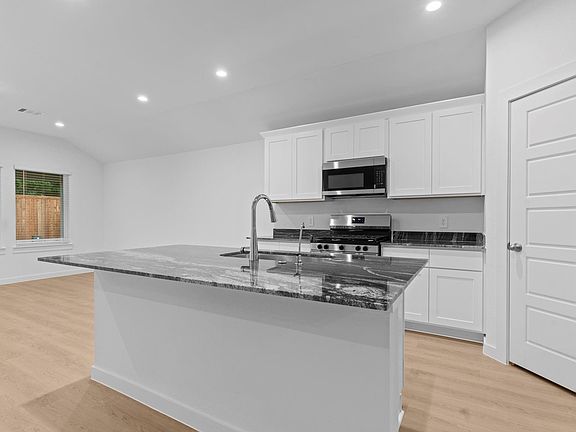 4th image of 9018 Rose Water Trl