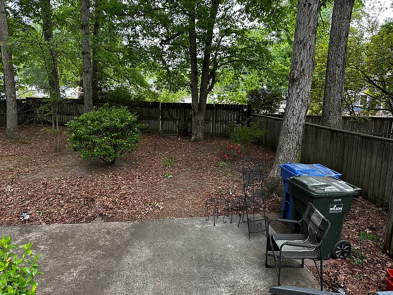 210 Hawthorne Ln W #5A — Photo 17
