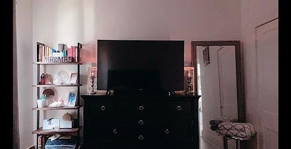 5th image of 748 Elmwood Ave APT 4
