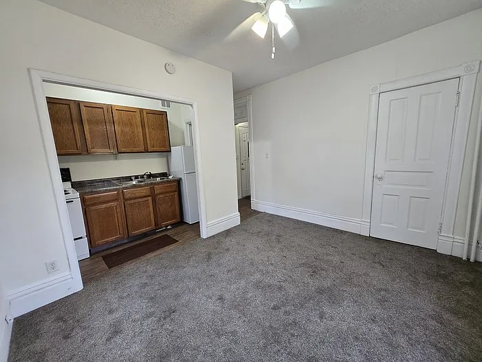 420 2nd Ave NE #201 — Photo 4