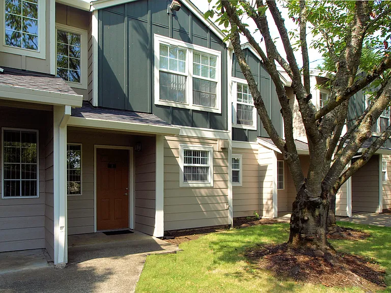 Slate Ridge Apartment Homes — Photo 24