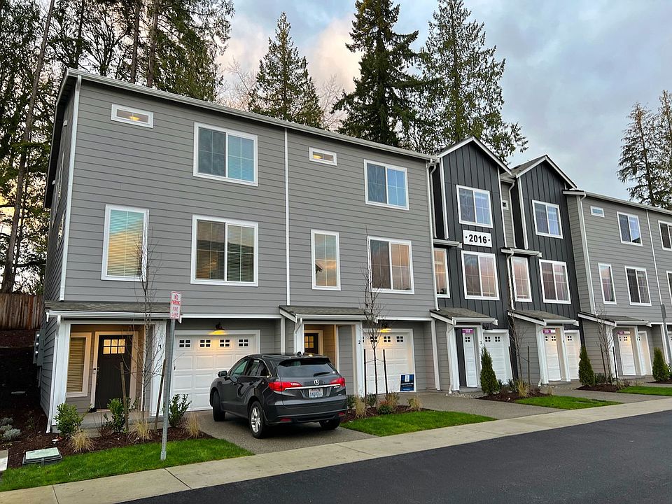 1st image of 2016 101st Ave SE #1