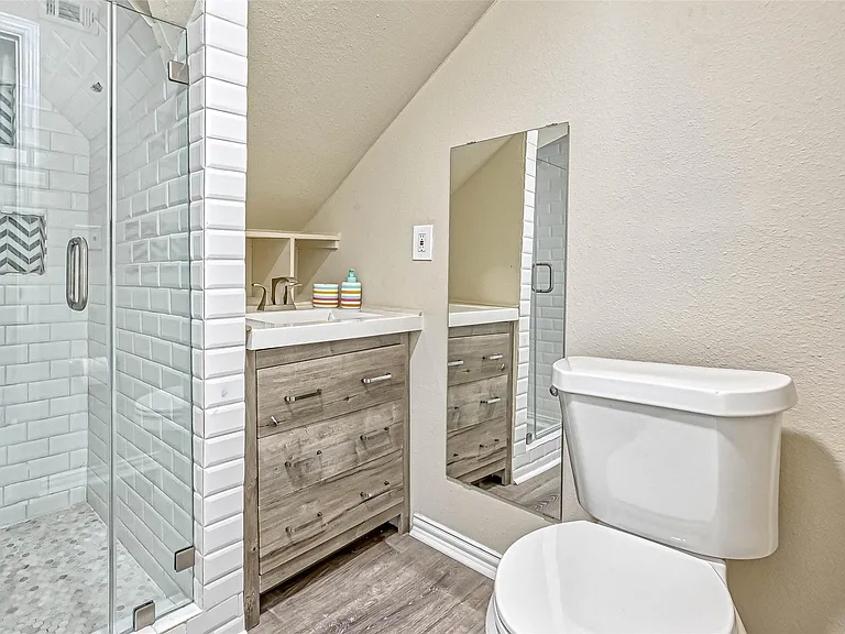 210 Hearthshire Cir — Photo 31