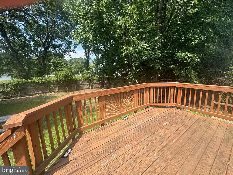 1107 Station Dr — Photo 22