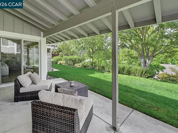 925 Terra California Dr APT 6, Walnut Creek, CA 94595