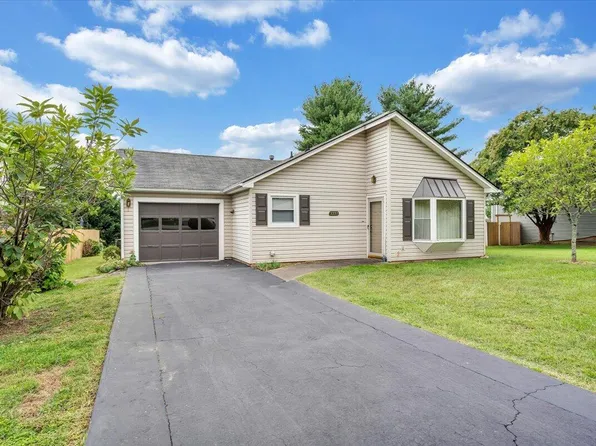 3335 Fort Lewis Cir, Salem, VA 24153