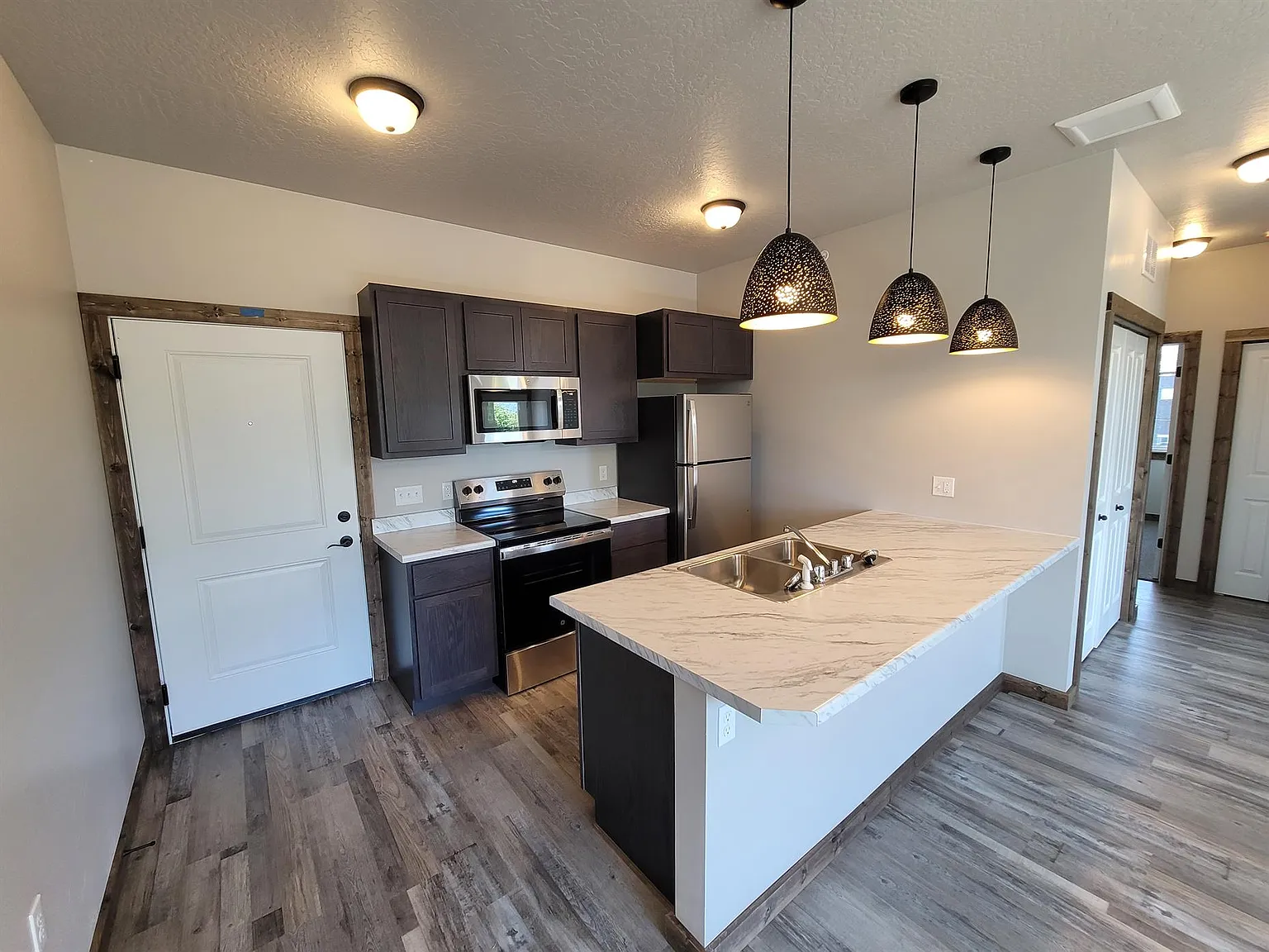 Johnson Street Apartments — Photo 2