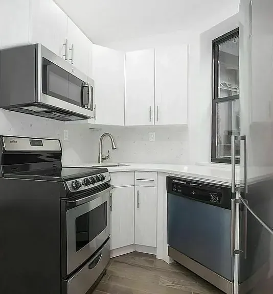 19 Eldridge St #5 — Photo 4