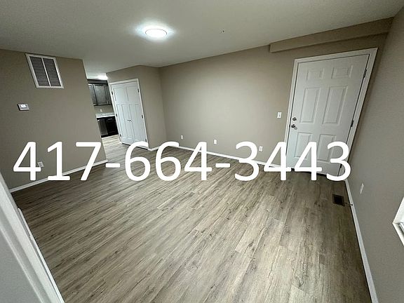 2nd image of 150B Lee St #150B