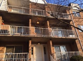 85 Elmwood Park Dr APT 23, Staten Island, NY