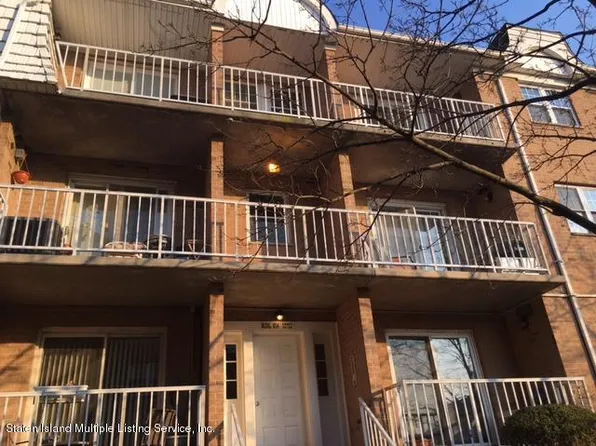 85 Elmwood Park Dr APT 23, Staten Island, NY 10314