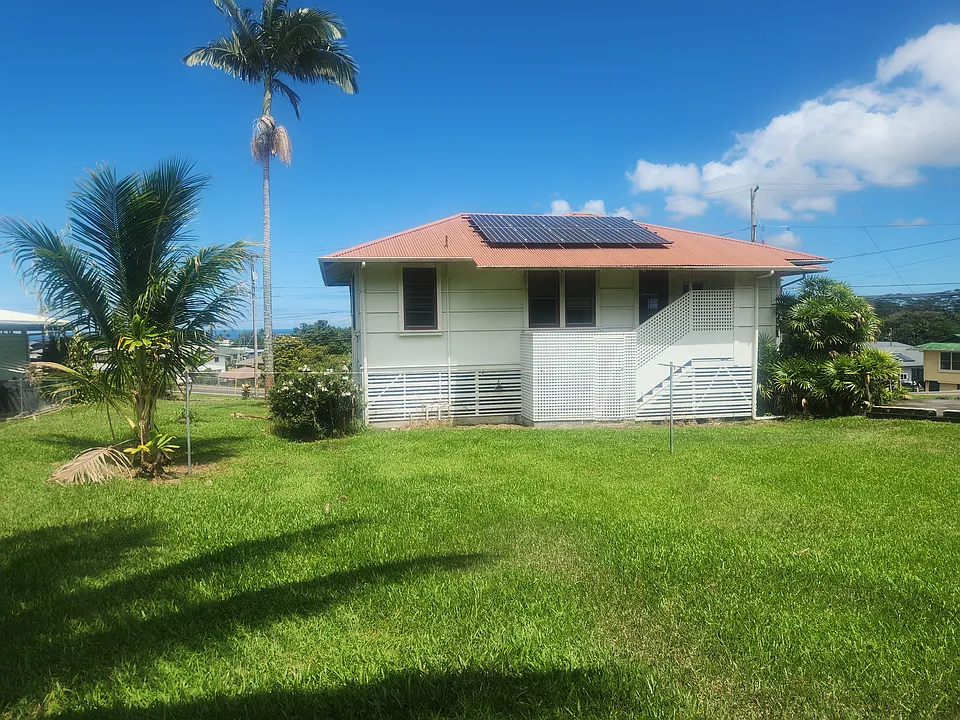 458 Kaumana Dr