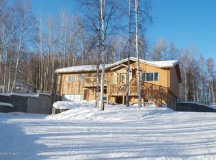 1324 Overhill Dr, Fairbanks, AK 99709