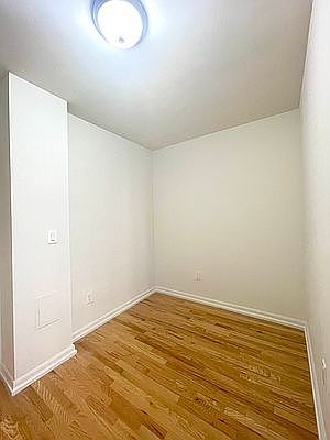 5th image of 416 E 65th St APT 3B