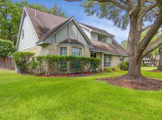 8155 Silent Cedars Dr, Houston, TX 77095