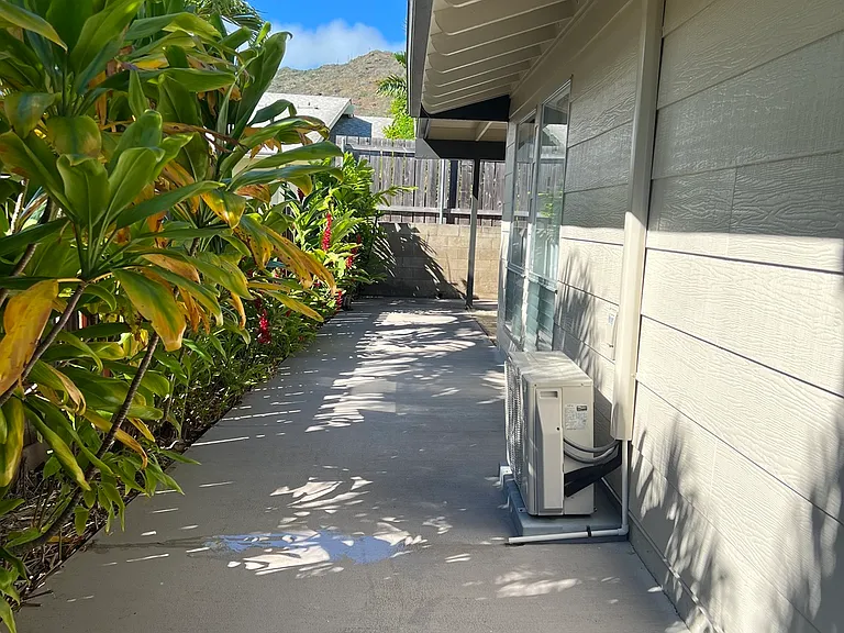 7244 Kuahono St — Photo 25