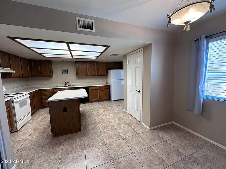 16421 E Ashbrook Dr #A — Photo 9