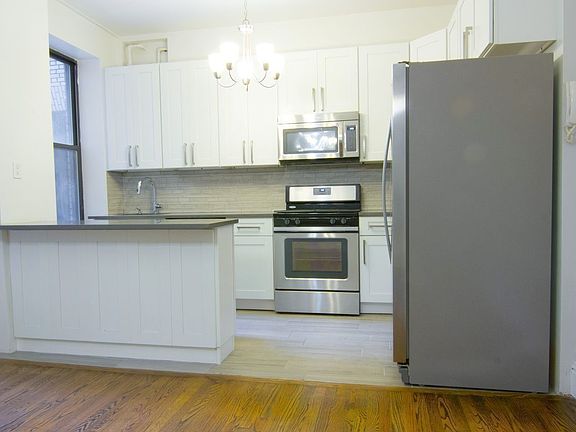 5th image of 162 W 54th St APT 8C