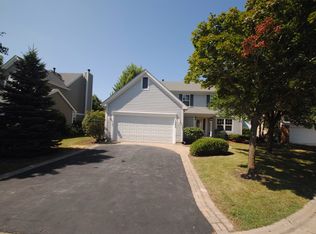 1580 Portsmouth Ct, Grayslake, IL