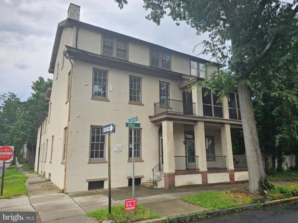 101 Garden St, Mount Holly, NJ 08060