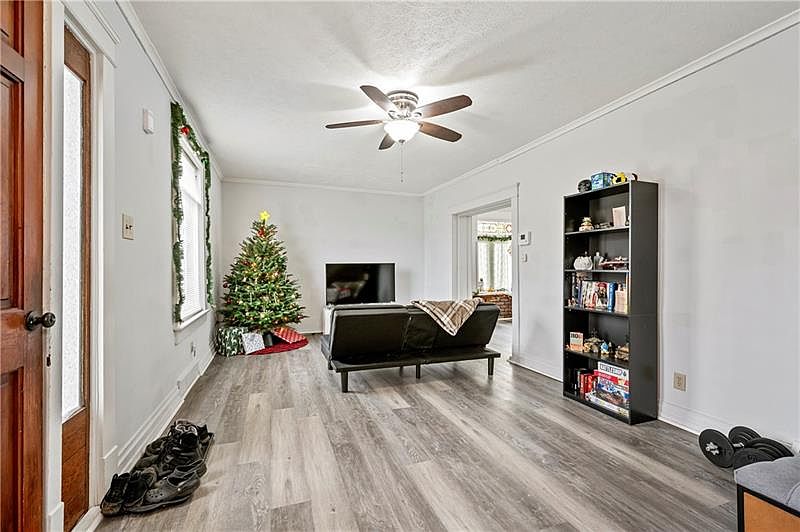 913 Warren Ave, New Castle, PA 16101 Zillow