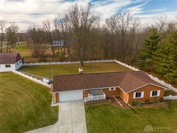 2425 N Hampton Rd, New Carlisle, OH 45344