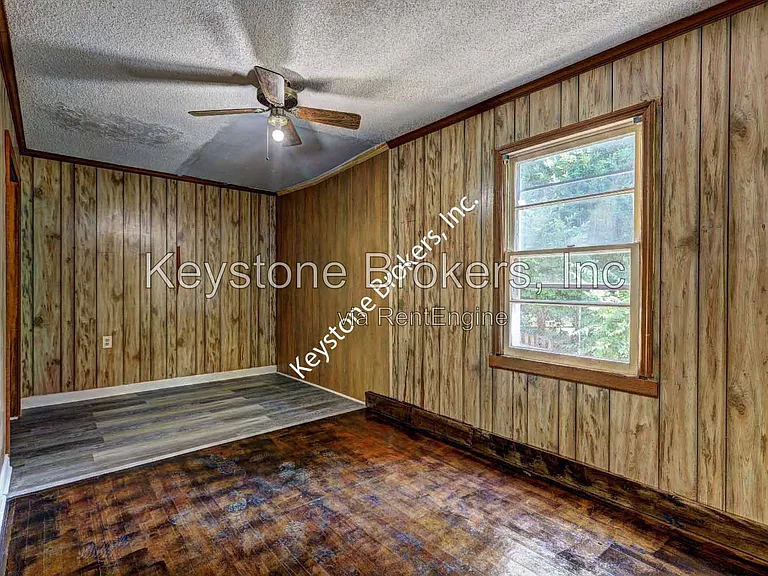 509 Lynmore Cir — Photo 8