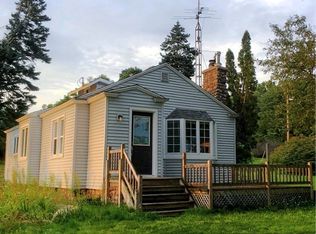 1189 Gray Rd, Traverse City, MI 49686