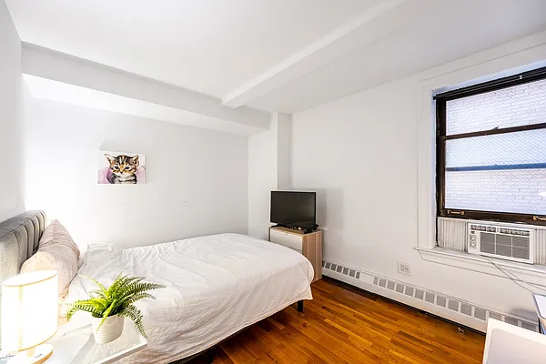 Rented by Brown Harris Stevens | media 14