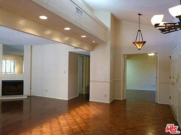 4th image of 8524 De Soto Ave Unit 51