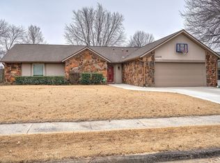 2309 W Knoxville St, Broken Arrow, OK 74012