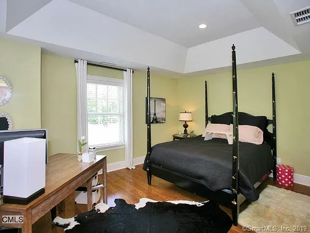20 Grassy Plains Rd — Photo 11