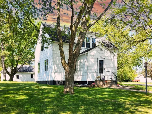 260 2nd Ave NW, Milaca, MN 56353