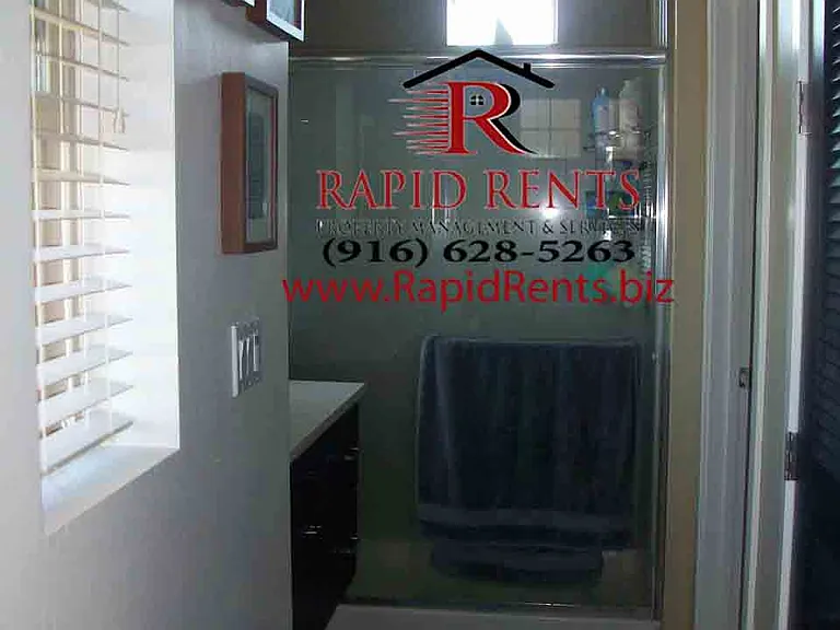 400 Tailoff Ln #1 — Photo 5