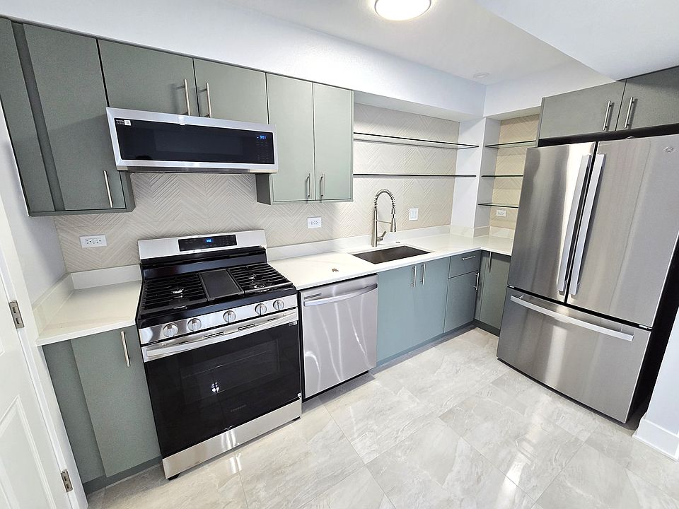 1st image of 2538 S Wentworth Ave