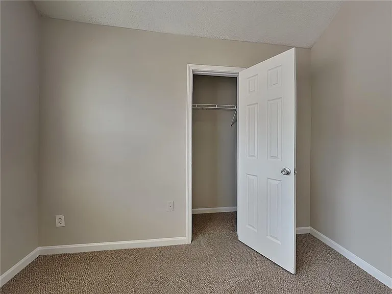 205 Oak Terrace Dr — Photo 12