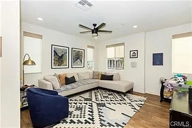 868 Seville Ln — Photo 9