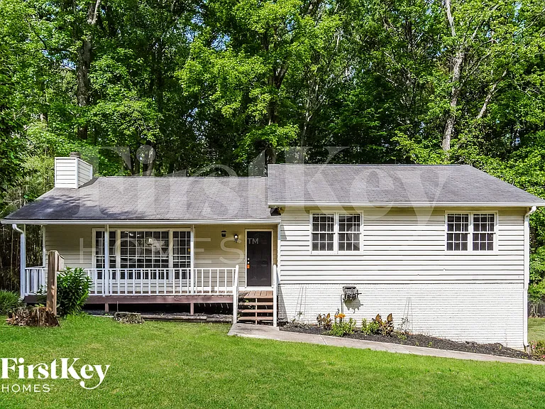 125 Creekview Dr — Photo 1