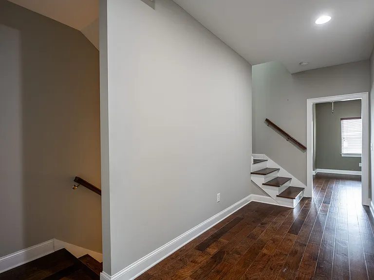 3111 Saint Elmo Ave — Photo 20