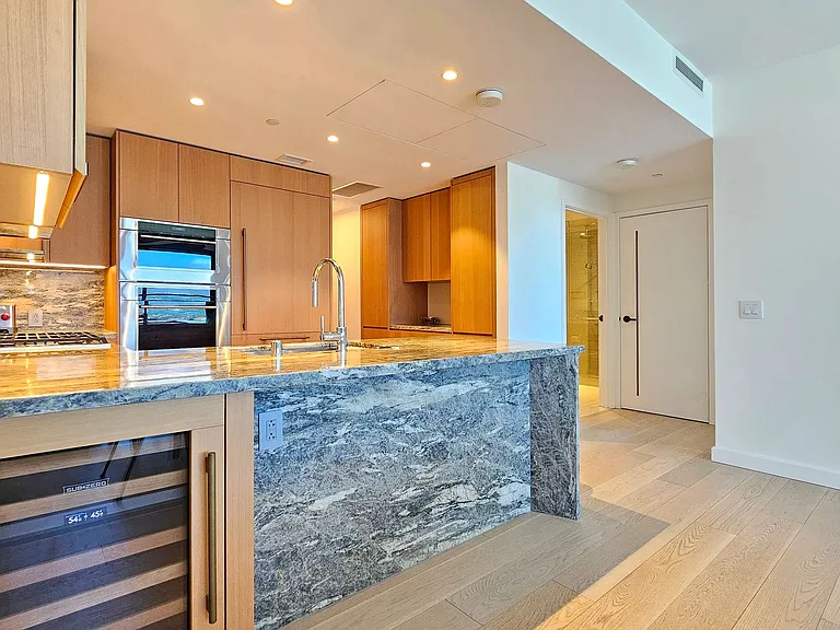 1100 Ala Moana Blvd #2703 — Photo 6
