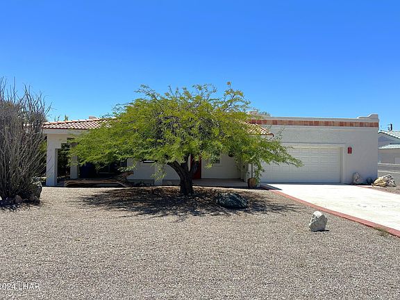 2nd image of 3230 Oakwood Dr