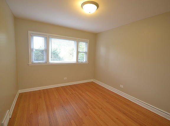 5th image of 1339 Prospect Ave