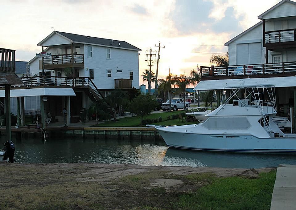1st image of 38 Harbor Cir