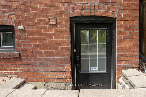 15 Manor Rd E #BASEMENT Photo 1