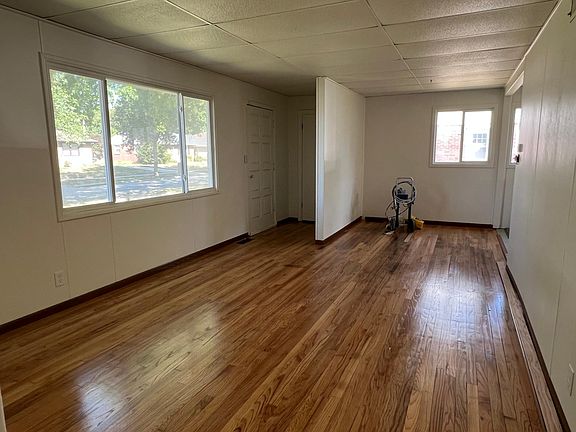 4th image of 4160 Dunn Ave