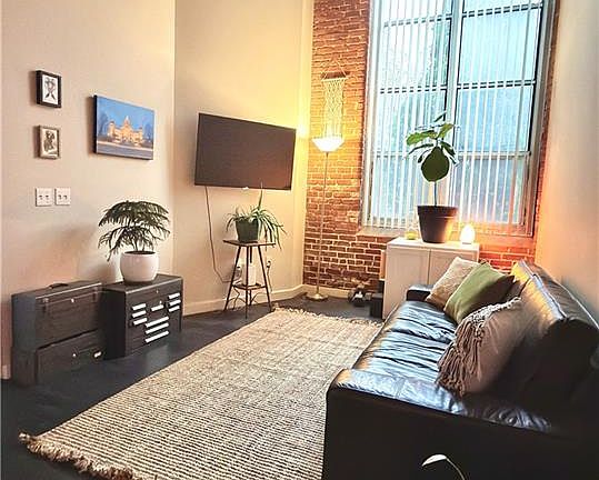 2nd image of 494 Woonasquatucket Ave APT 111
