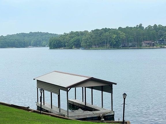 5th image of 54 N Lakeshore Dr