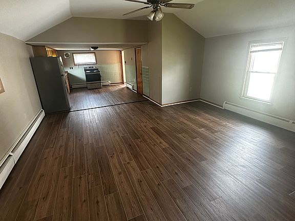 2nd image of 37 5th St